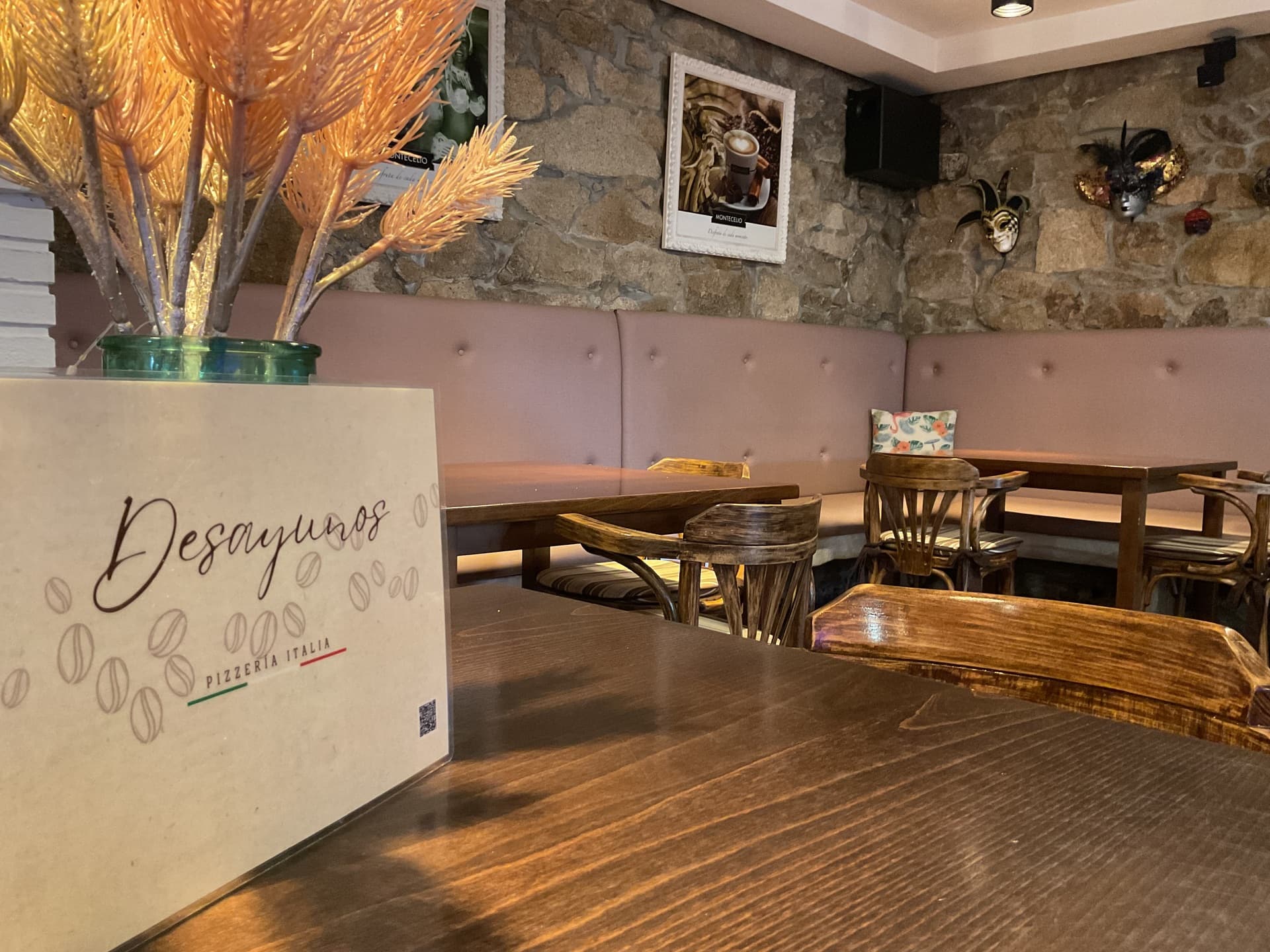 Italia Café Ristorante